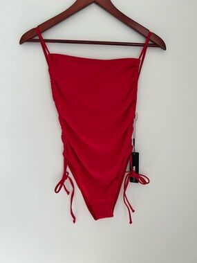 Fashion Nova Ellie Ruched One-Piece Swimsuit Style# ZD22064 Red NWT Size M